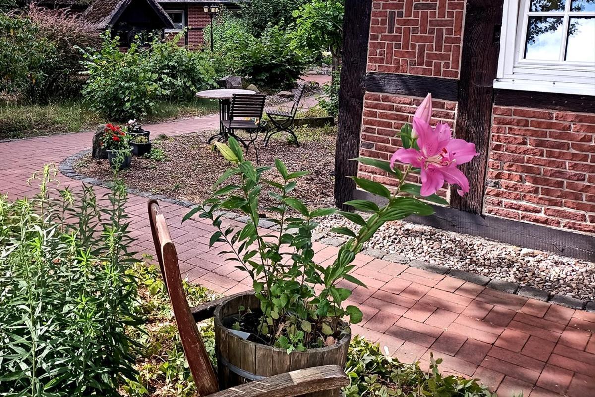 Ihr Ferien Hotel Brunnenhof 술렌도프 외부 사진