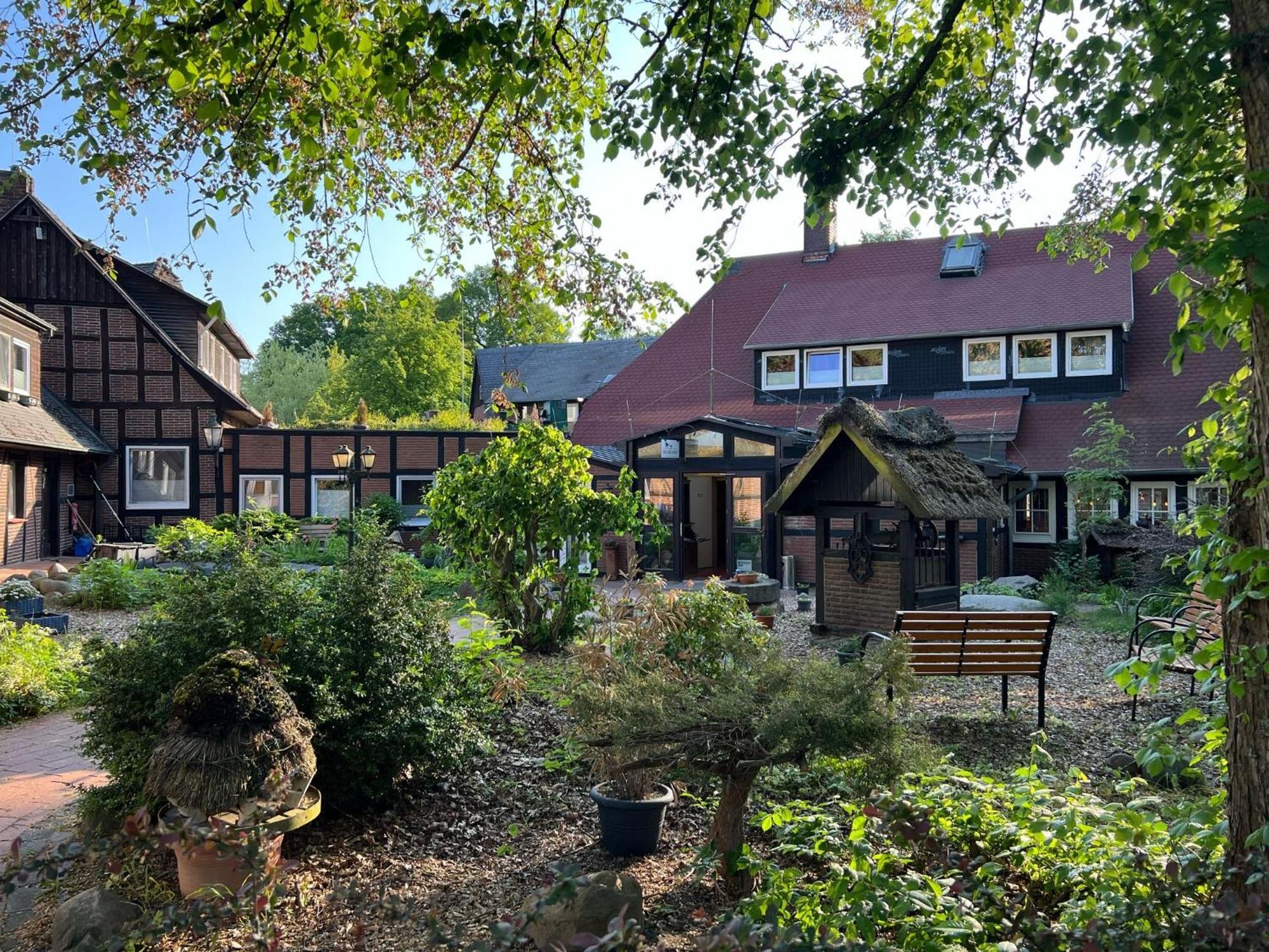 Ihr Ferien Hotel Brunnenhof 술렌도프 외부 사진